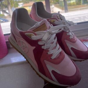 Louis Vuitton Pink Gradient Low-Top Sneakers